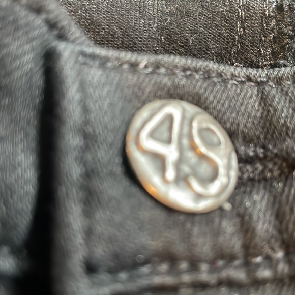 AG Low Rise Black Denim Super Skinny Ankle Jean. - distressed - Picture 11 of 12